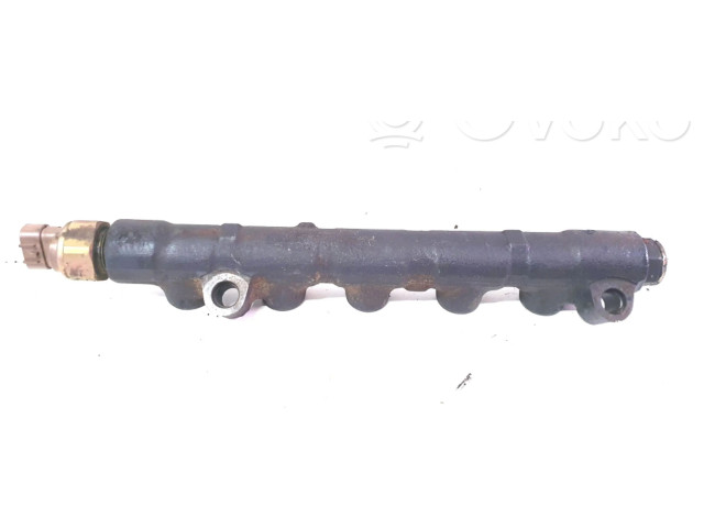 Vstřikovací lišta 89458-12020   Toyota Corolla E120 E130    1CD-FTV 