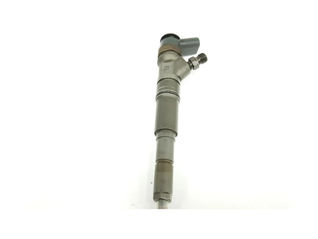 Vstřikovač 13537793836   BMW 3 E90 E91  pro naftový motor 2.0  