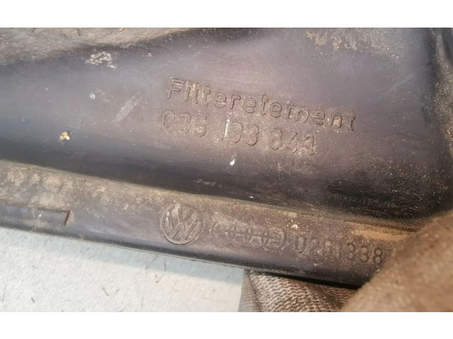 Vstřikovací lišta 0438121070, 026133353D   Audi 80 90 B3     