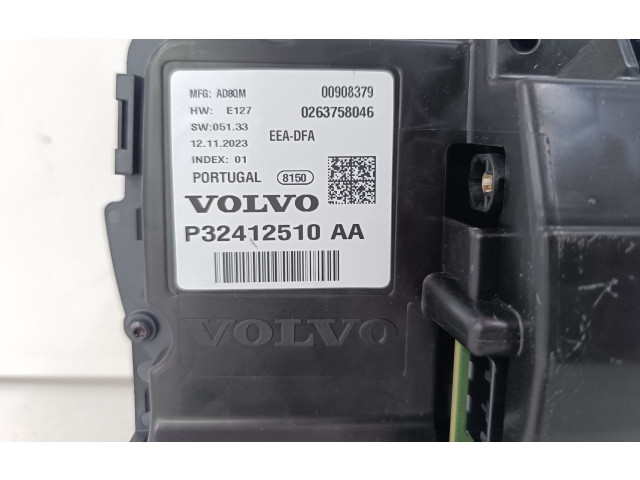 Přístrojová deska  Volvo XC40 2023 32412510, P32412510AA  