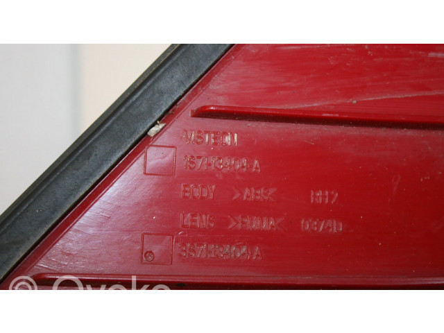 Задний фонарь правый сзади 1S7113404A, 3S7113404A    Ford Mondeo Mk III   2000-2007 года