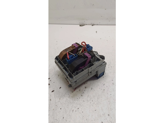 Блок предохранителей 51724394, 57657003   Fiat Stilo    