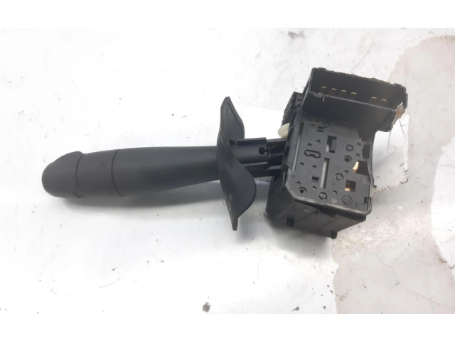 Переключатель дворников 8200792587   Renault Sandero I