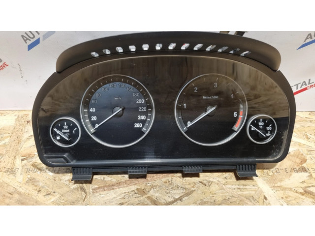 Přístrojová deska  BMW 5 F10 F11 2011 9228614, 2059571  