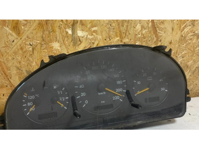 Přístrojová deska  Mercedes-Benz ML W163 2004 A1635401847, 123591697  