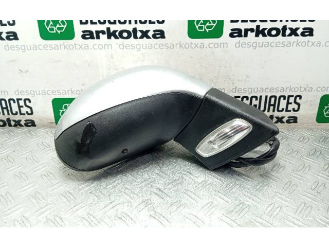 Zpětné zrcátko  Peugeot 207 2006  E9024528  