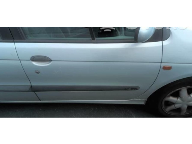 Дисплей    8200028364   Renault Scenic I
