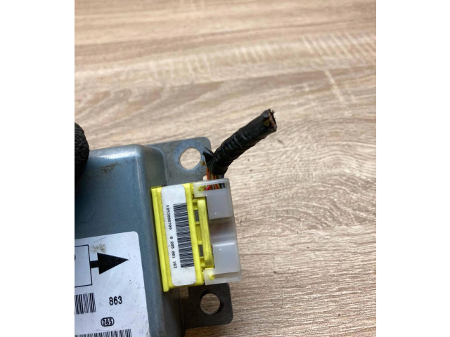 Řídící jednotka 285566F707, 0285001183   Nissan Micra 1993