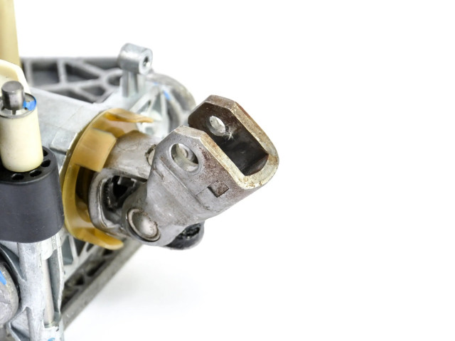    Рулевая рейка QMB501170, 0390203251   Land Rover Range Rover Sport L320 2005-2013 года