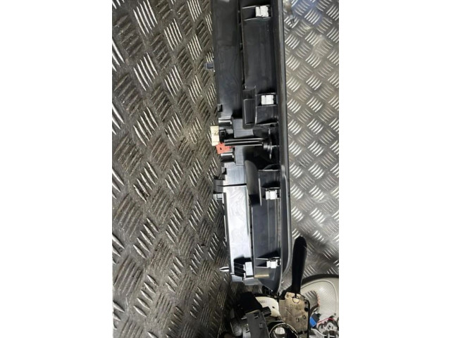 Přístrojová deska  Citroen C3 Picasso 2009 9665612377  