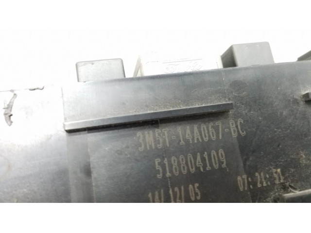   Pojistková skříňka 3M5T14A142AB, 8688039   Ford Focus 2006