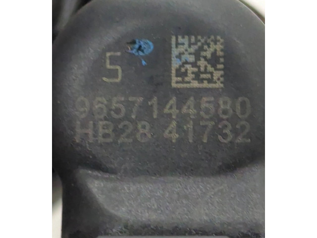 Vstřikovač 9657144580, HB2841732   Ford S-MAX    QXWA 