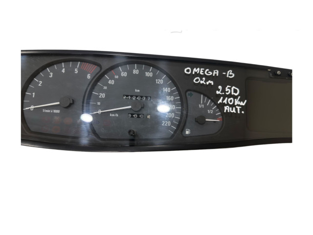 Přístrojová deska  Opel Omega B2 2002 24459629, 5WK70130  
