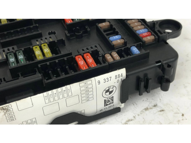 Блок предохранителей  9337884, 8D112013   BMW 3 GT F34    