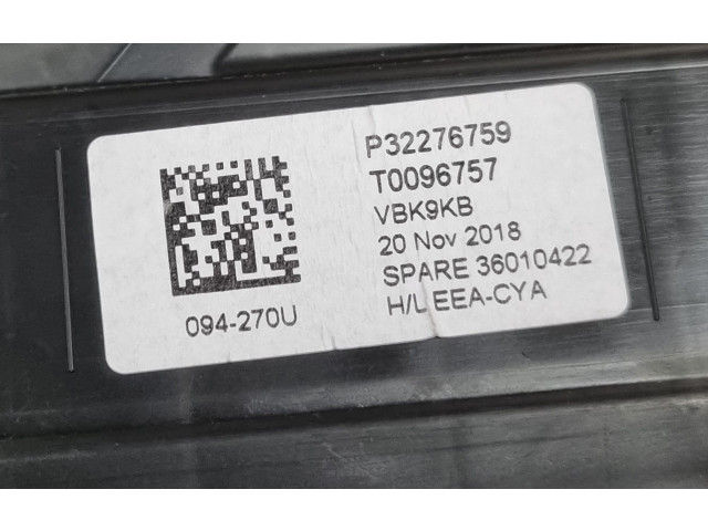 Přístrojová deska  Volvo XC40 2019 32276759  