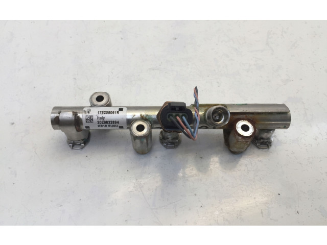 Vstřikovací lišta 175206658R, A2830700000   Nissan Juke II F16     