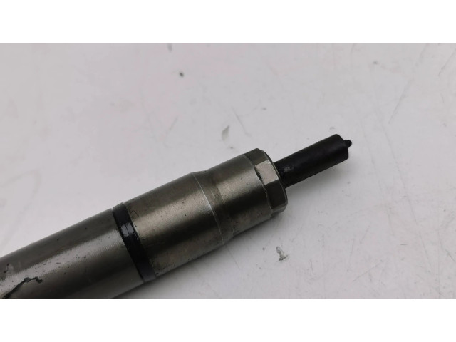 Vstřikovač 338002A800, 0445110411   Hyundai i40  pro naftový motor 1.7  