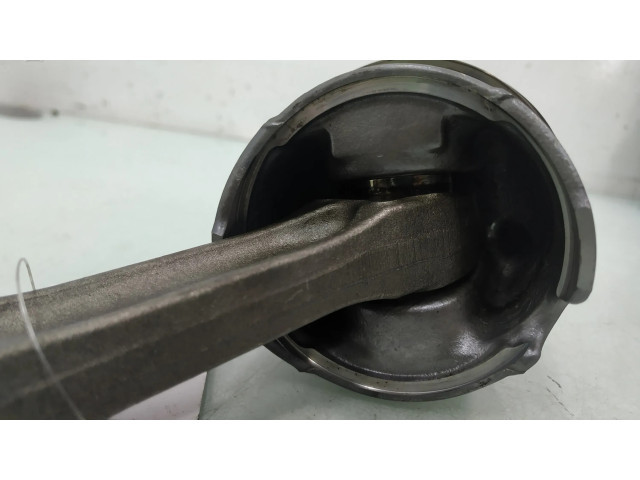 Píst 085190   Citroen C4 I  pro naftový motor 2.0  