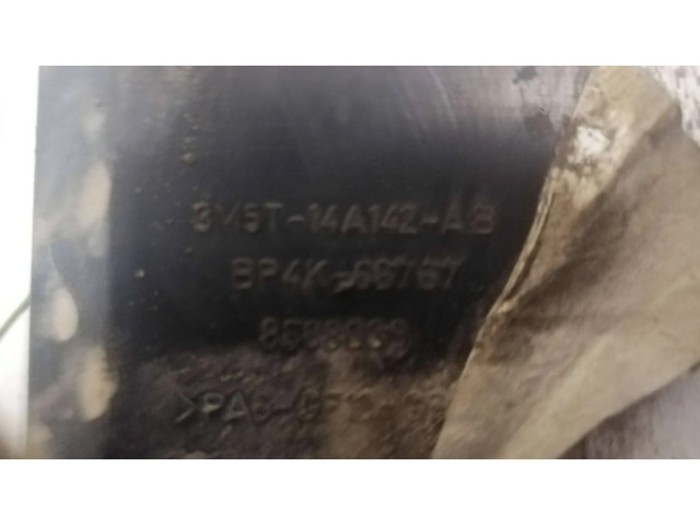 Блок предохранителей 3M5T14A142AB, BP4K66767   Ford Focus    