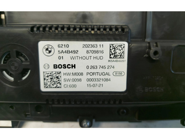 Přístrojová deska  BMW 1 F40 2021 5A4B492  