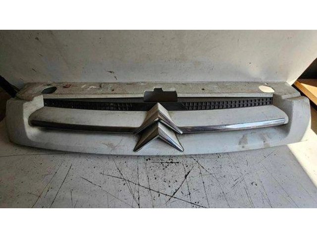 Передняя решётка Citroen Berlingo 2003-2007 года 9644758177      