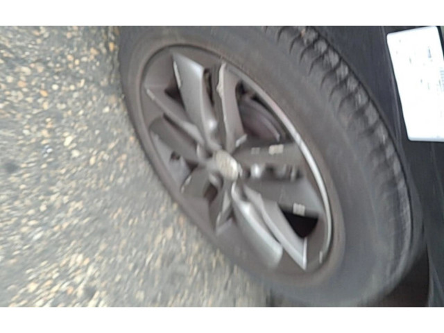 Руль Peugeot 5008   -  года 96780476ZE      