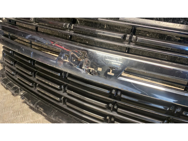 Передняя решётка Chevrolet Tahoe  84639388      