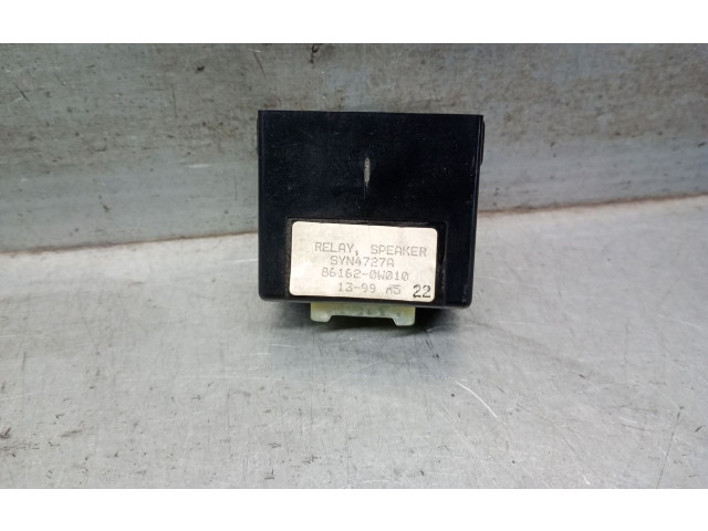 Блок предохранителей 861620W010, 861620W010   Lexus RX XU10    