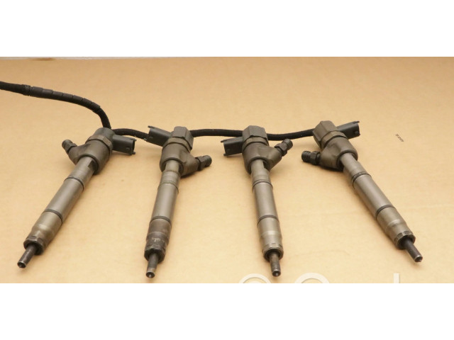 Комплект форсунок 338002A800, 0445110    Hyundai i40 для дизельного двигателя D4FD 1.7