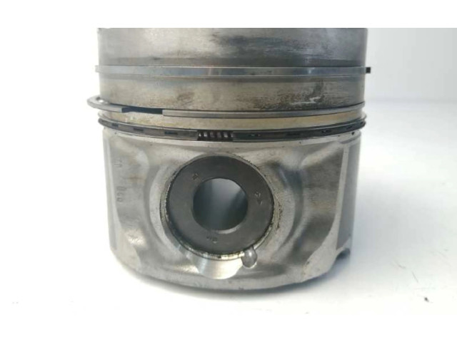  Поршень 2AD 131010R080, 0R080  Toyota RAV 4 (XA30)  