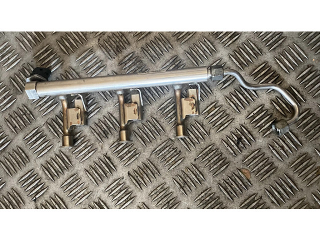 Vstřikovací lišta DM5G9H487AB   Ford Focus  pro benzínový motor 1.0  