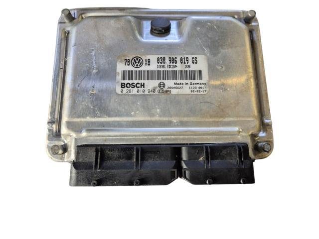 Řídící jednotka 038906019GS   Volkswagen PASSAT B5.5 2003