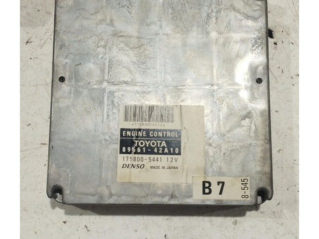 Řídící jednotka 89661-42A10, 89661-42A10   Toyota RAV 4 (XA20) 2004