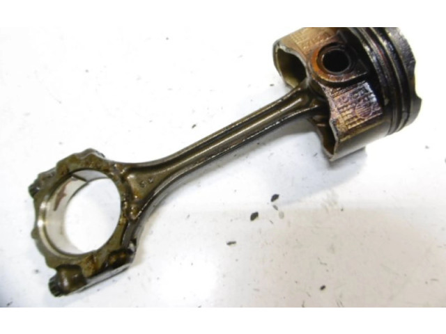 Píst 47020, 47020   Toyota Yaris    2 