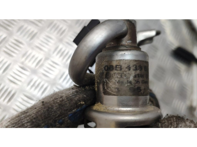 Vstřikovací lišta 06B133681L, 06B133551T   Audi A4 S4 B6 8E 8H  pro benzínový motor 2.0  
