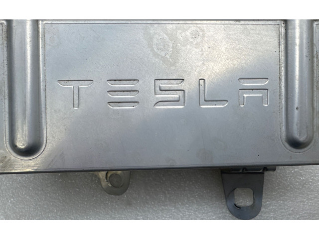 Vstřikovací čerpadlo 150715201B   Tesla Model Y     