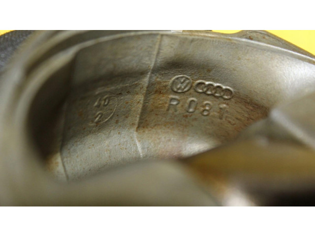  Поршень с шатуном    Audi A8 S8 D3 4E  