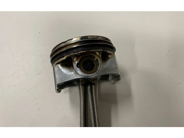 Píst 02606LJ1, WU3   Audi A3 S3 8V     