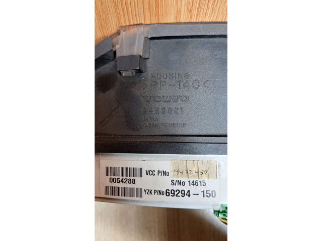 Přístrojová deska  Volvo V70 2001 9459821, 0054288  