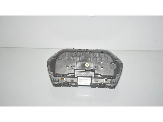 Přístrojová deska  BMW 2 F46 2017 9295446  