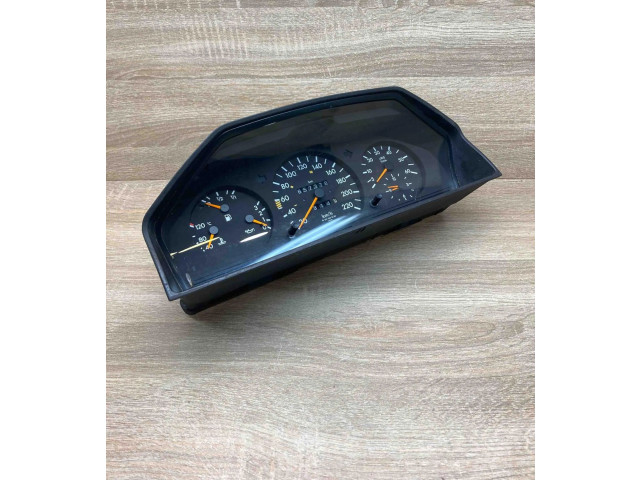 Přístrojová deska  Mercedes-Benz E W124 1993 1244407911, 110008652041  