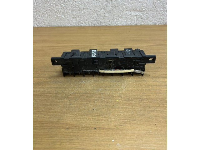   Pojistková skříňka 4A0941822, F3859   Audi A6 S6 C4 4A 1997