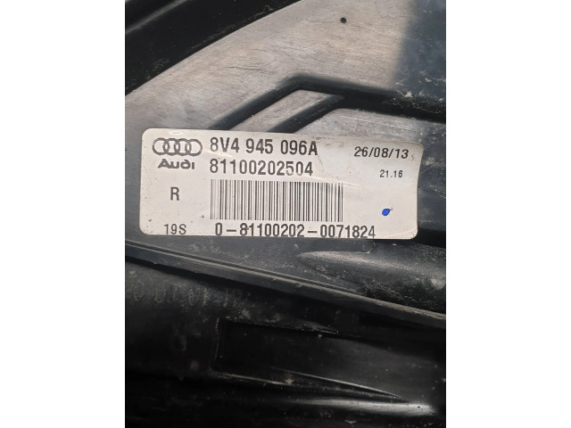 Задний фонарь правый 8V4945096A, 81100202    Audi A3 S3 8V   2013-2019 года