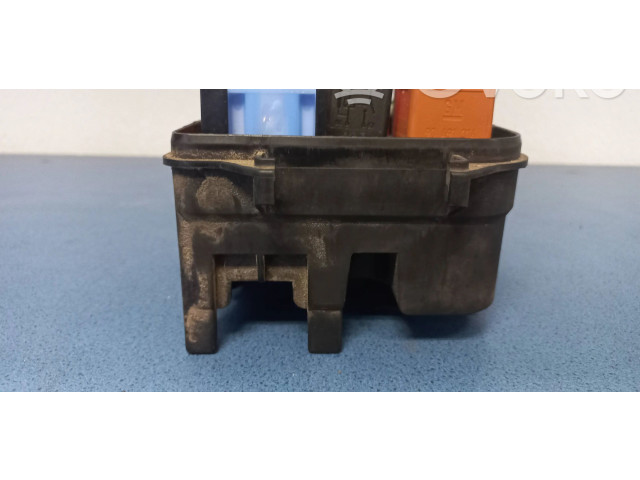 Блок предохранителей  460023260   Volkswagen Sharan    
