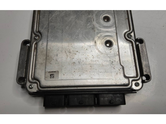 Řídící jednotka 23710JD78E, 1039S21022   Nissan Qashqai 2008