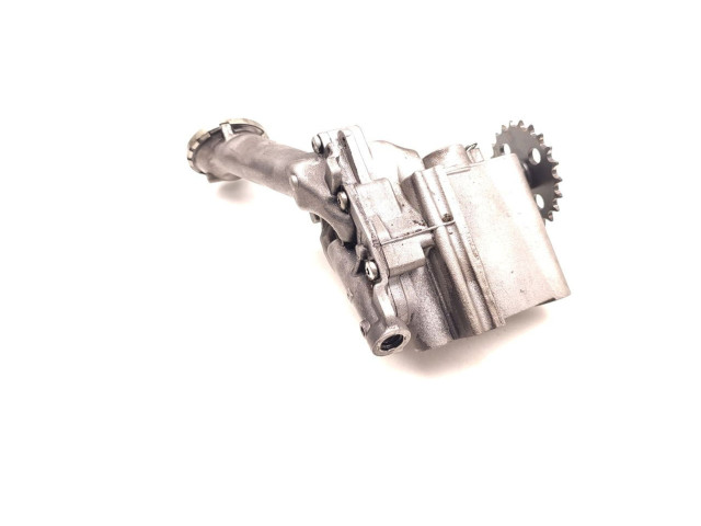Масляный насос  K9K410 150008247R  Nissan Juke I F15 