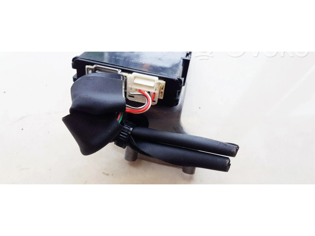 Блок управления 896810F030   Toyota Avensis T270