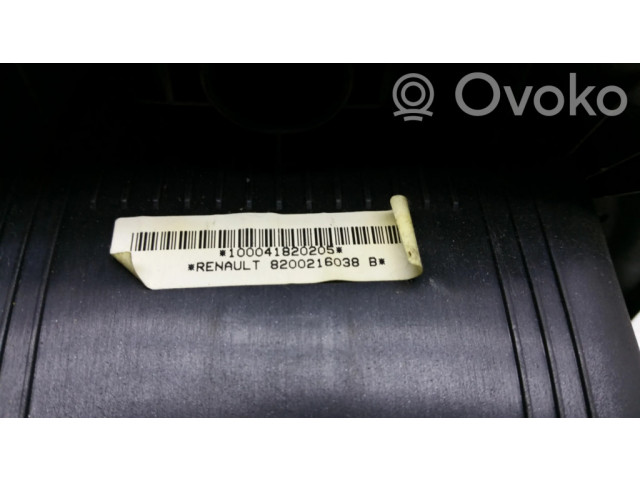 Подушка безопасности водителя 8200216038   Renault Modus