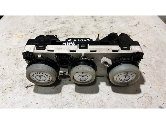 Блок управления климат-контролем 69657032   Mitsubishi Colt