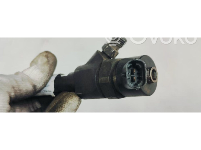 Vstřikovač 0445110021   Renault Megane I    F9Q732 